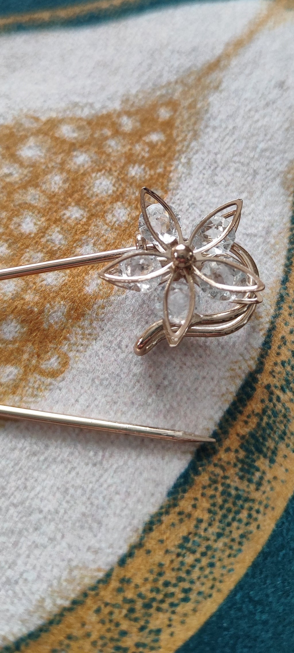 Spilla charm oro