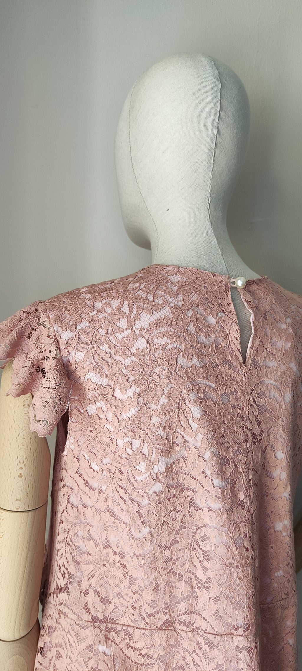 Abito pizzo rosa