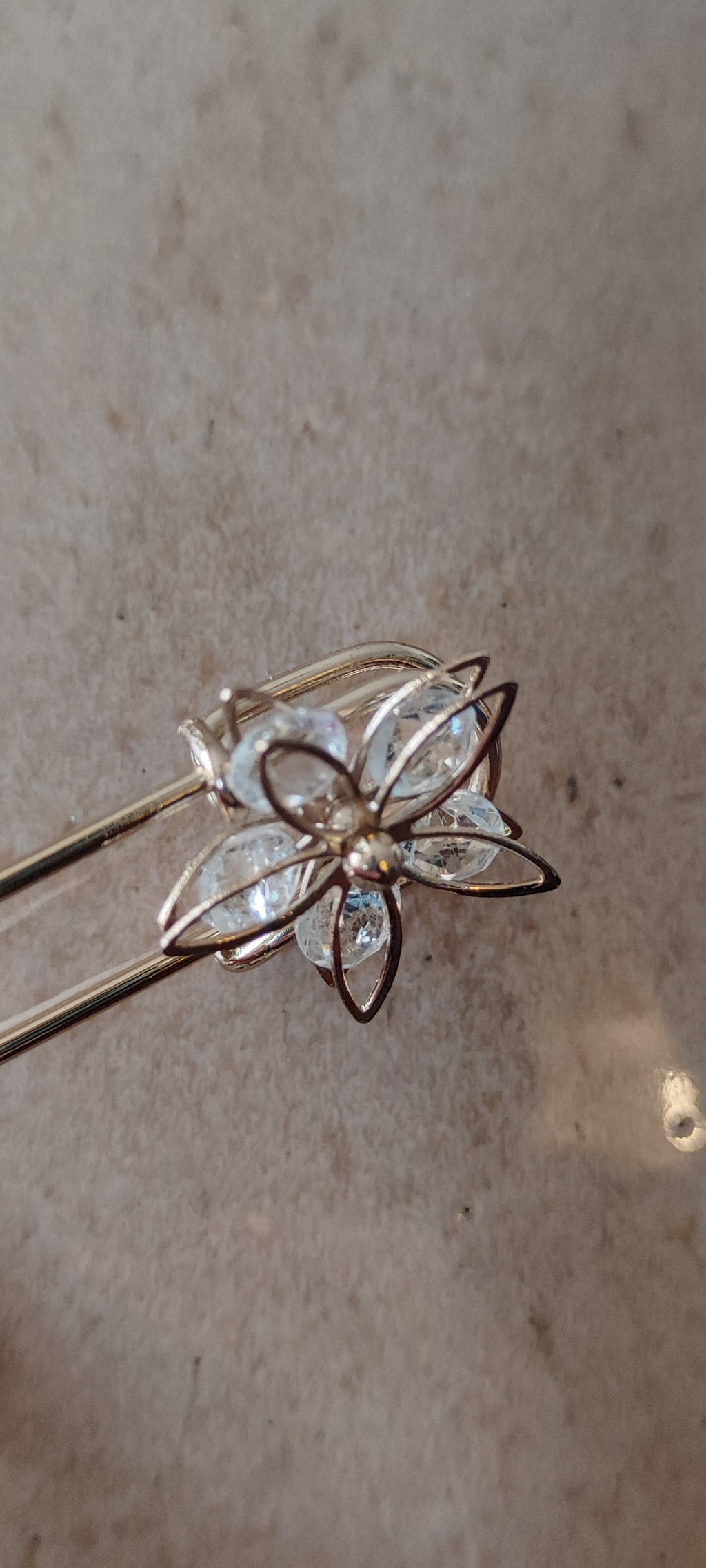 Spilla charm oro